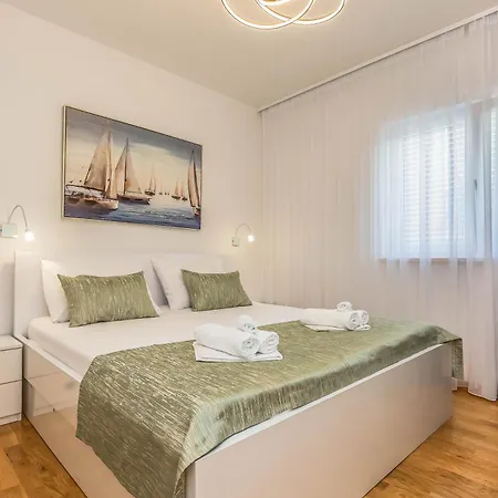 Astera- Sea View